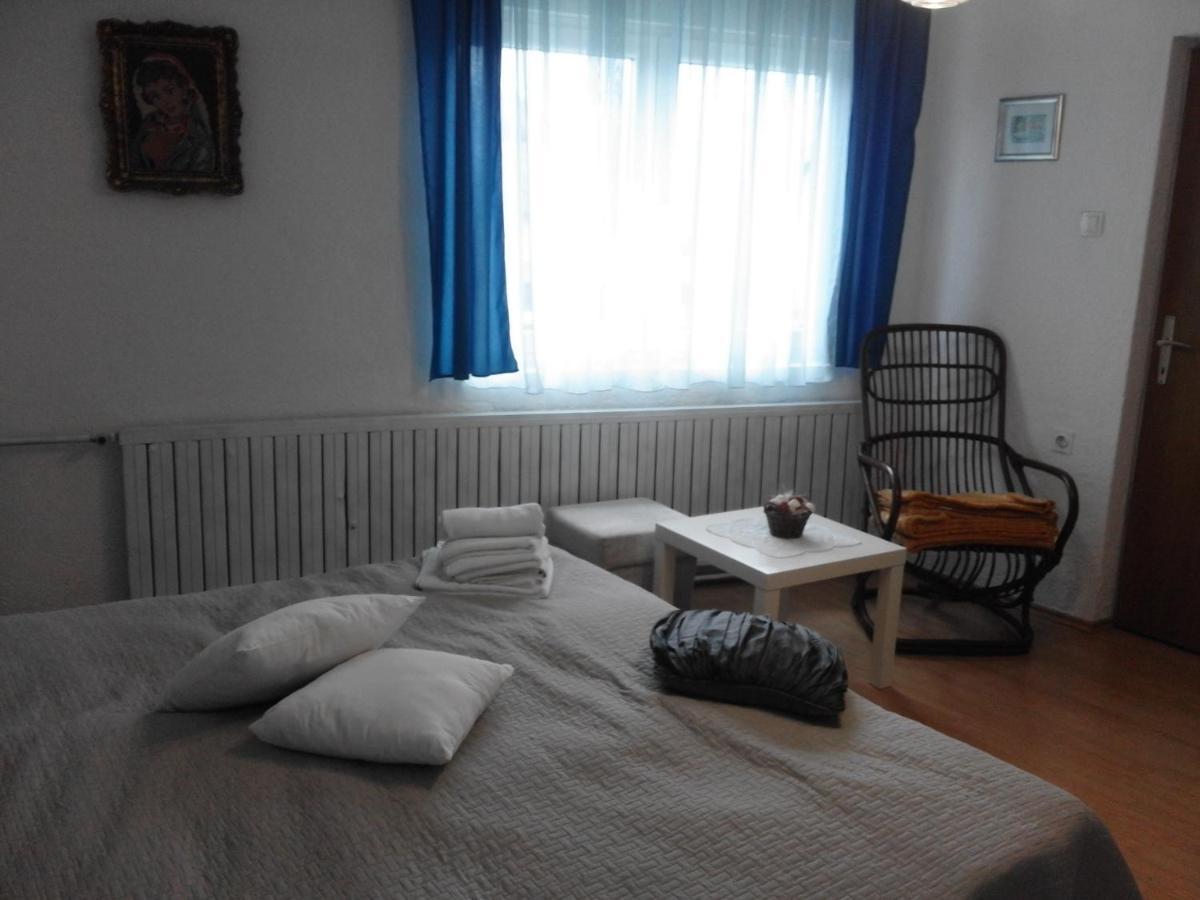 Sobe Za Nocenje Gospic Hotel Eksteriør billede