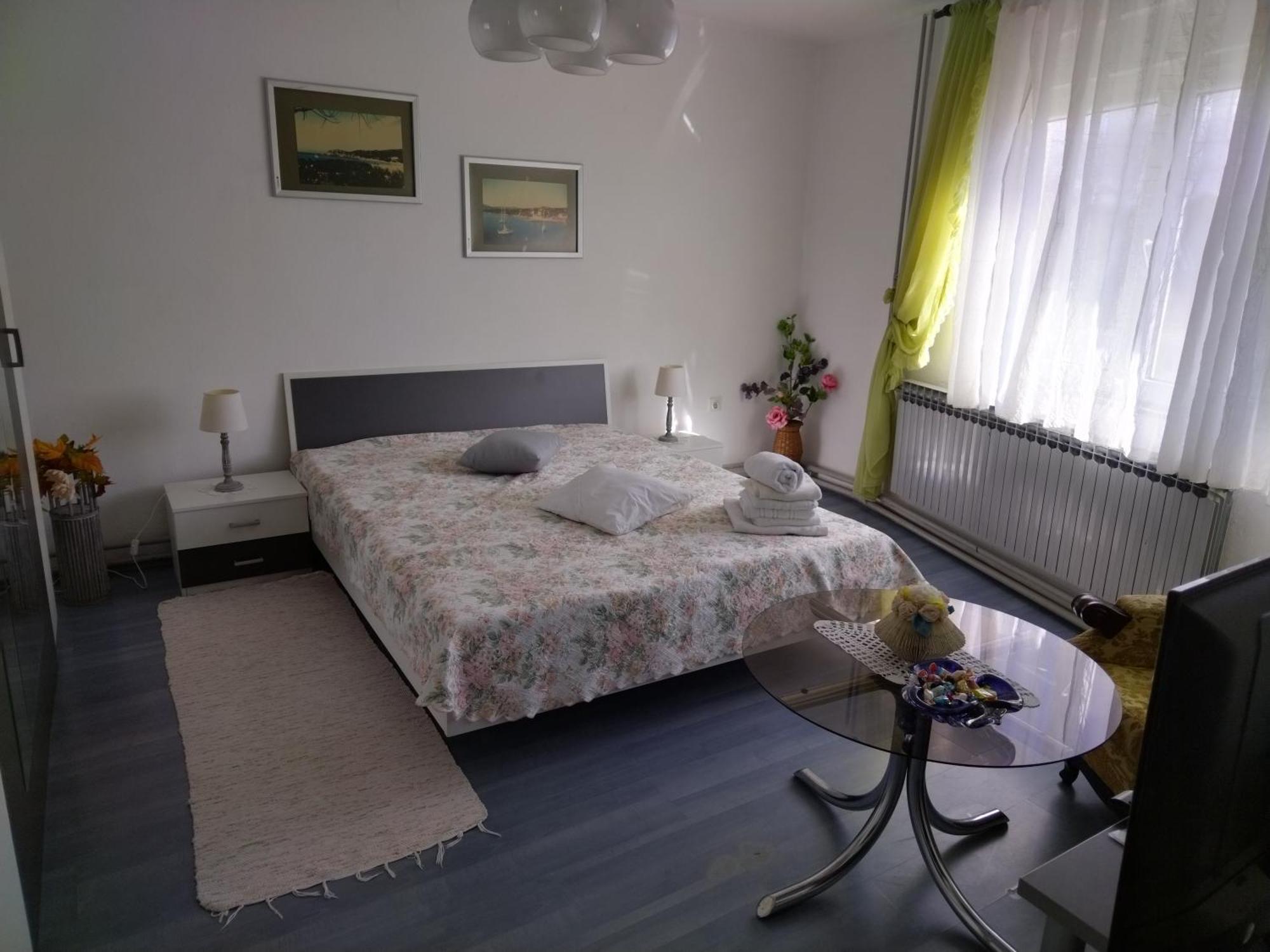 Sobe Za Nocenje Gospic Hotel Eksteriør billede